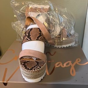 Tan & Brown Wedge
